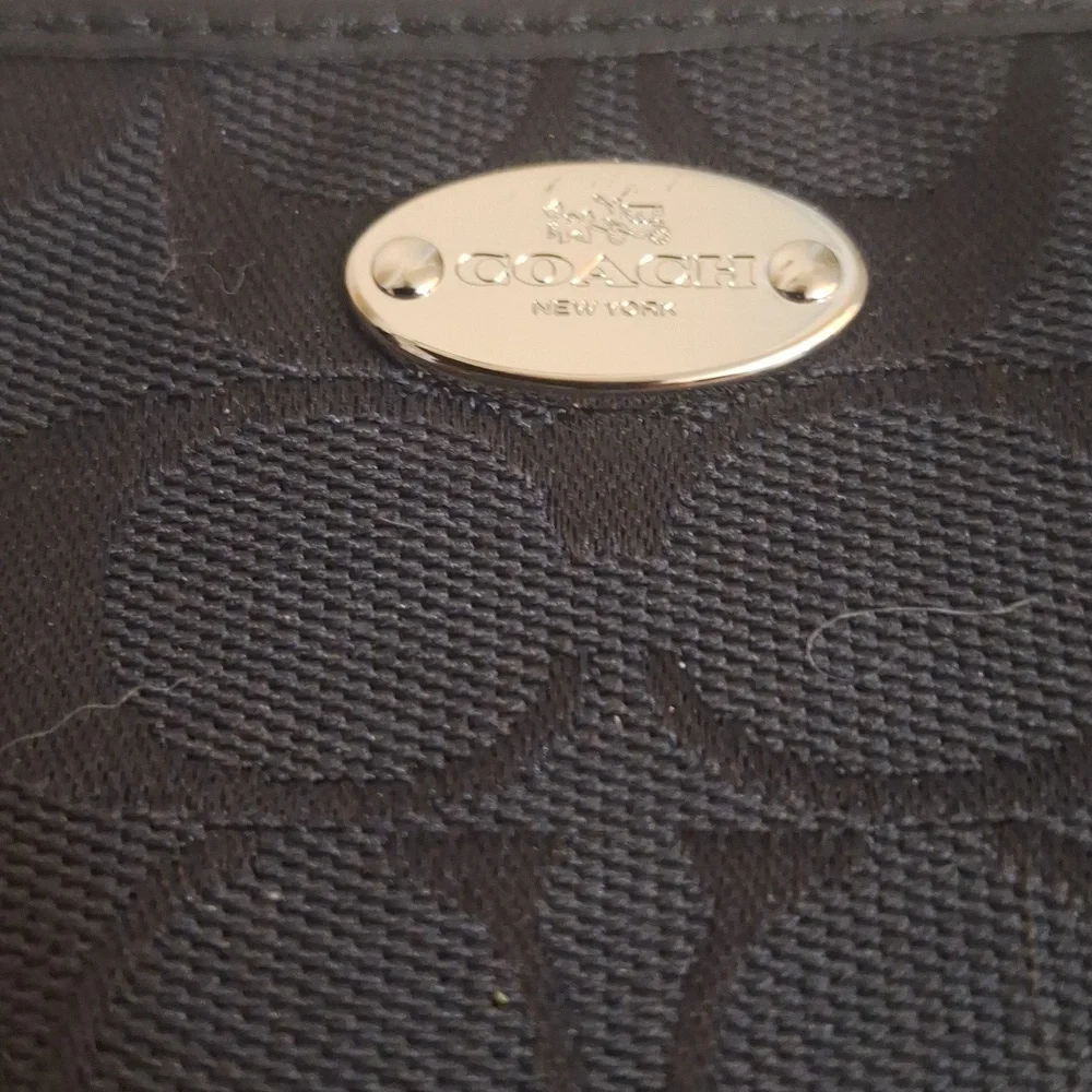 Coach Signature Black Wristlet